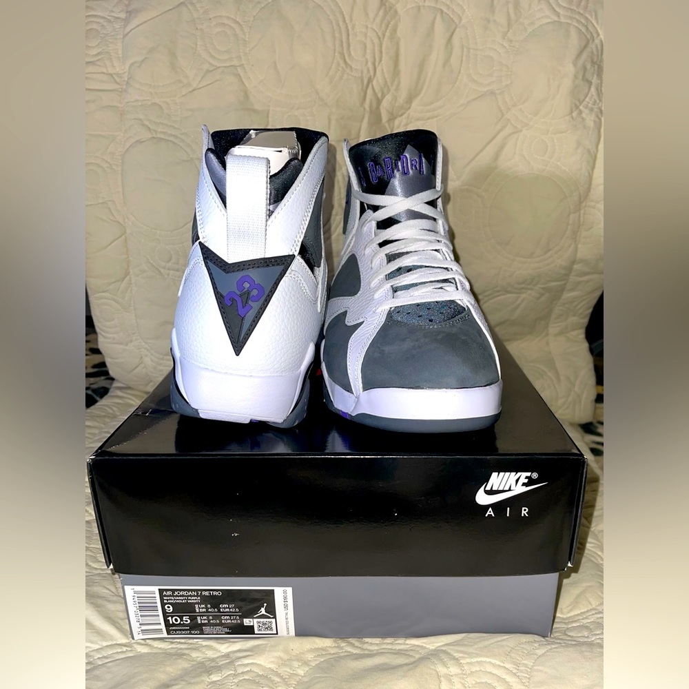 Brand new never worn air Jordan retro 7